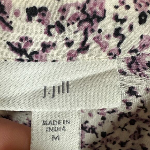 J. Jill Medium Long Sleeve Collared Button Down Shirt Floral Purple Cotton - Picture 2 of 4